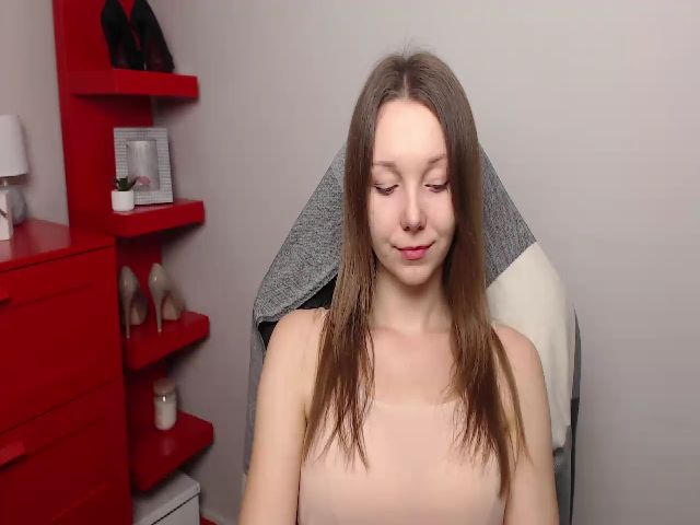 Live sex webcam photo for Little_ZOE #271259692