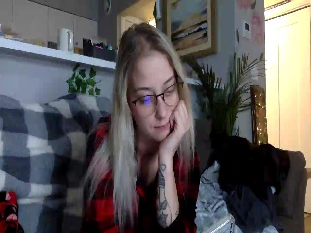 Live sex webcam photo for DaniiAngel #271256657