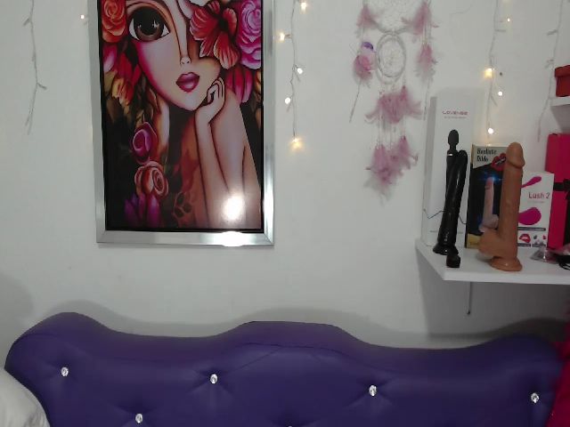 Live sex webcam photo for daddys_girl_x #271267681