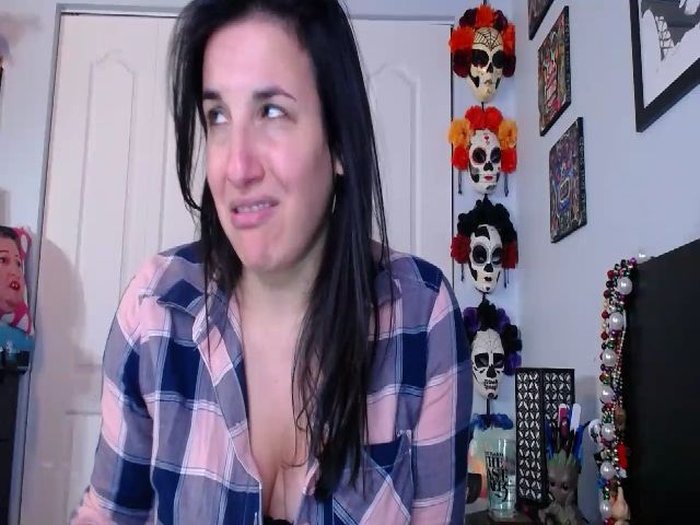 Live sex webcam photo for abustybabe #271267715