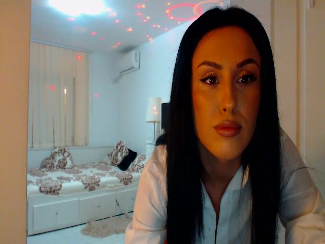 Live sex webcam photo for AmandaRivas #271264844