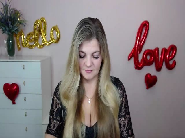 Live sex webcam photo for Next_ToMe #271268315