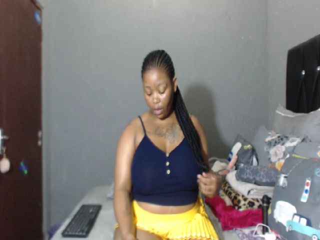 Live sex webcam photo for Dark_booty #271268254