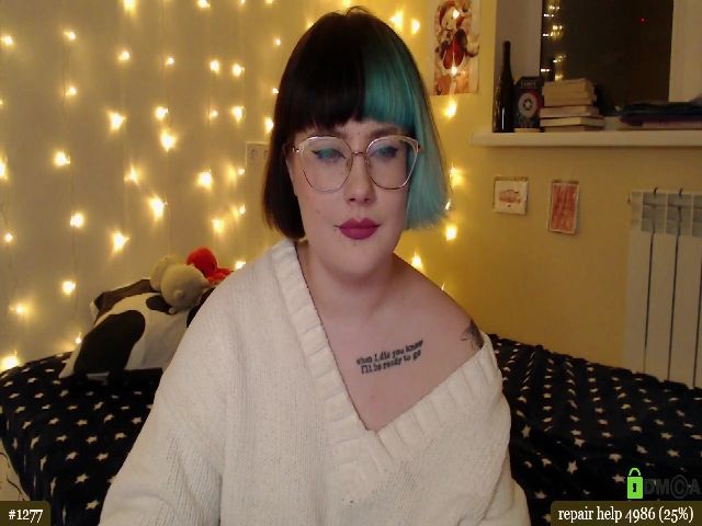 Live sex webcam photo for RoomOfGhosts #271269121