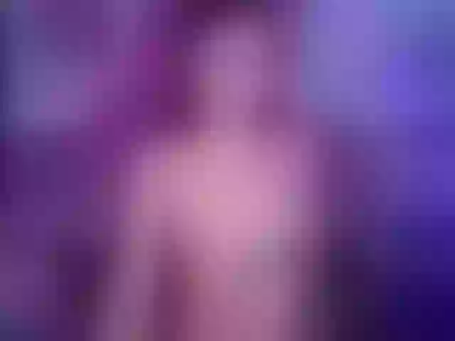 Live sex webcam photo for JoaneMoris #271255229