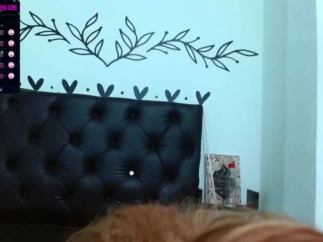 Live sex webcam photo for leia-honey #271266676