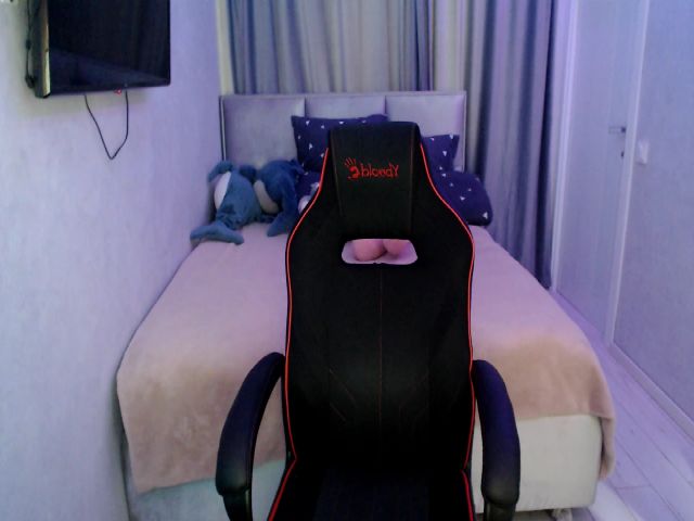 Live sex webcam photo for TriplePrinces #271260656