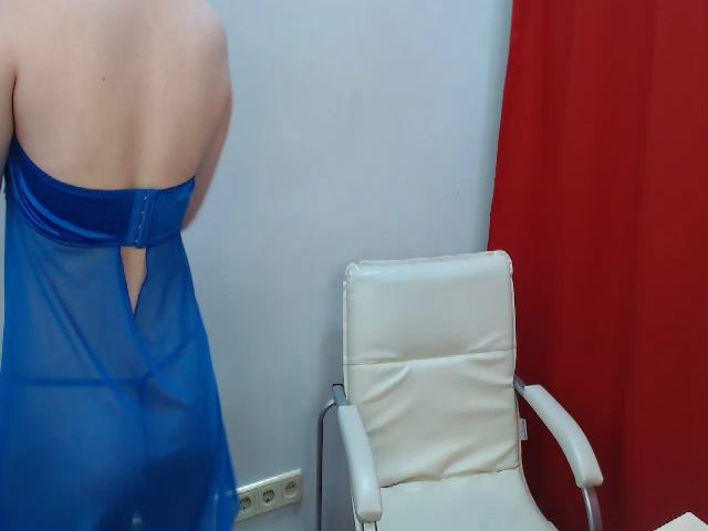 Live sex webcam photo for Mini_Diva #287886371