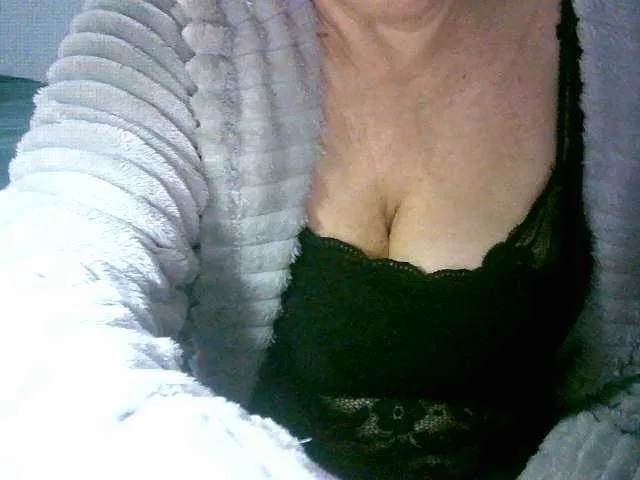 Live sex webcam photo for RomachkaT #271258806