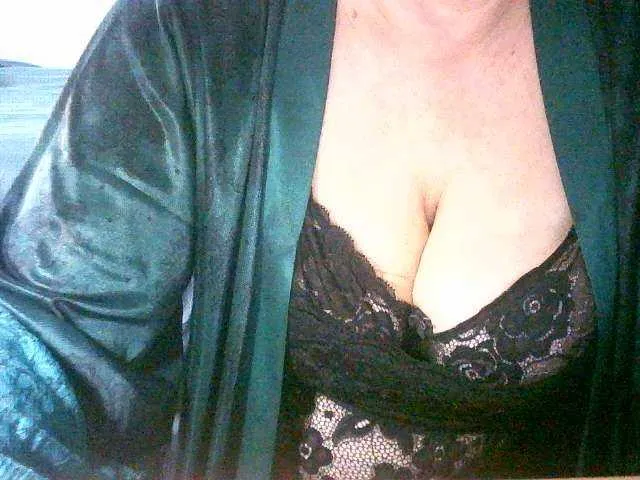 Live sex webcam photo for RomachkaT #271261968