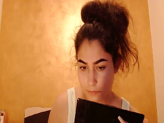 Live sex webcam photo for Ava_Harper #271264729