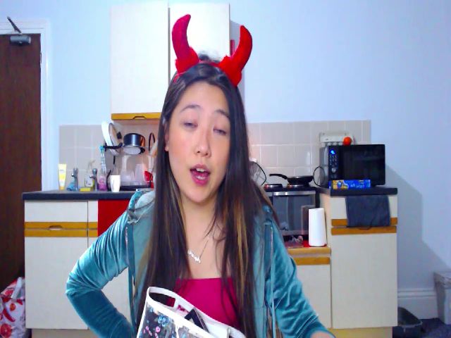 Live sex webcam photo for Little_Fox2 #271267818