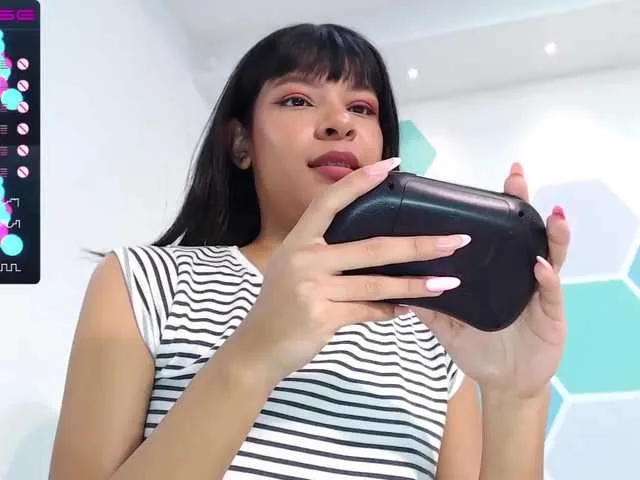Live sex webcam photo for LousMiller #271255476