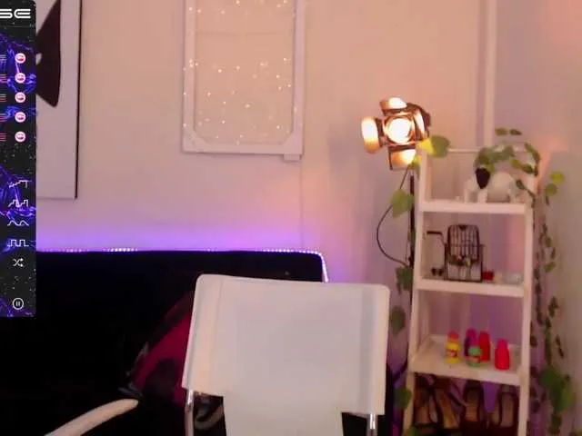 Live sex webcam photo for sofia-reyes #271262530