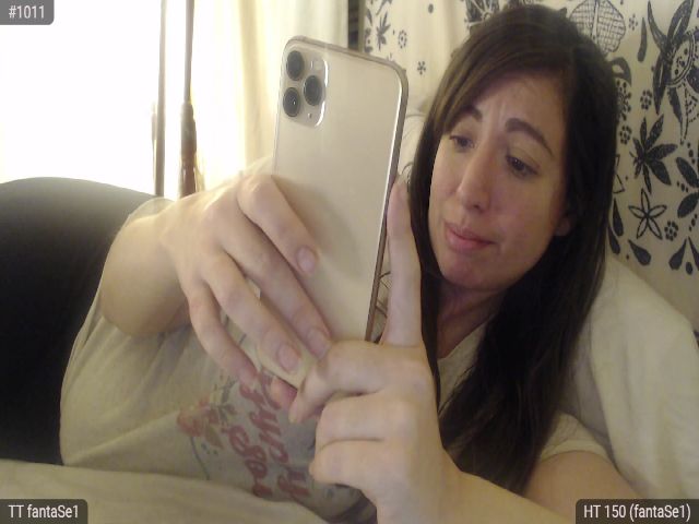 Live sex webcam photo for NaturalNikkii #271257607