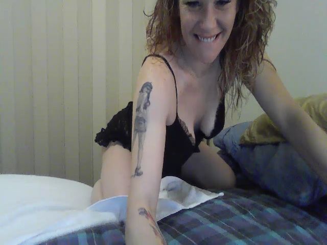 Live sex webcam photo for HarperCole78 #271263743