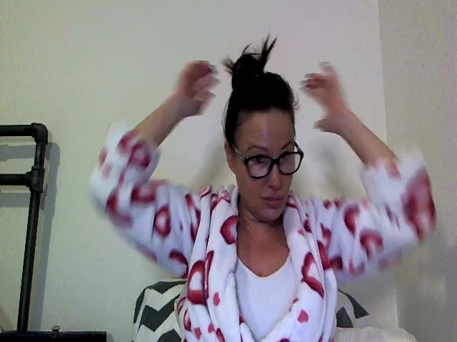 Live sex webcam photo for Milf_Goddess #287892336