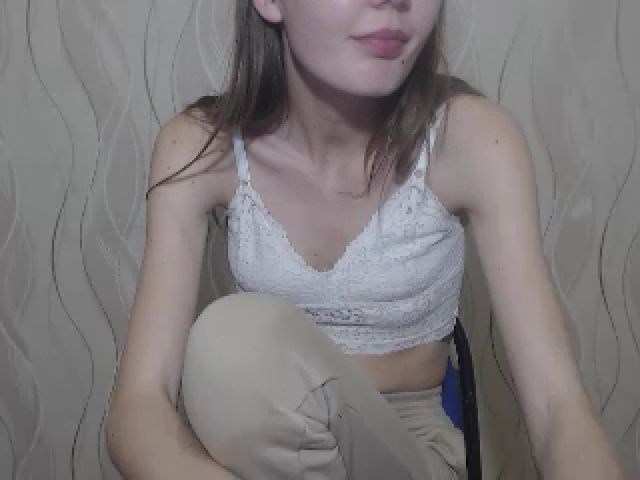 Live sex webcam photo for Loolalolaaa #271267485