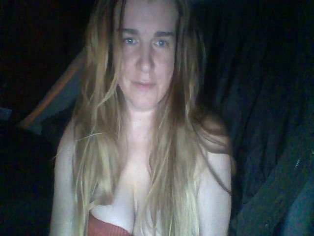 Live sex webcam photo for Brittbombs #271258423
