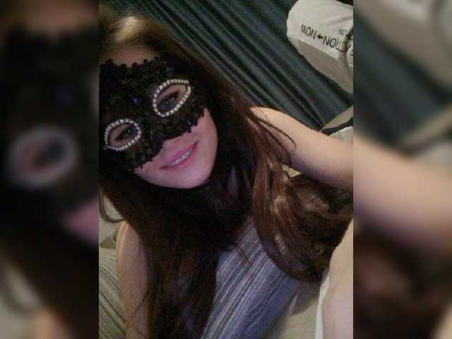 Live sex webcam photo for Molly-sex #271265161