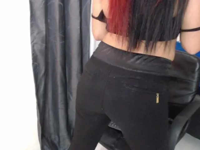 Live sex webcam photo for luna-lang- #271266469