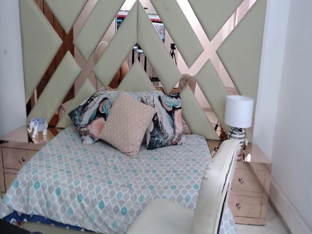 Live sex webcam photo for LILA_SSCOTT #271261489