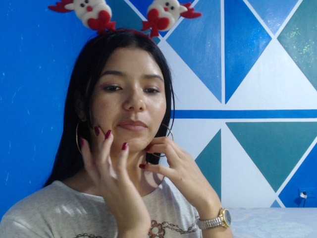 Live sex webcam photo for grilsbeautifu #271255494