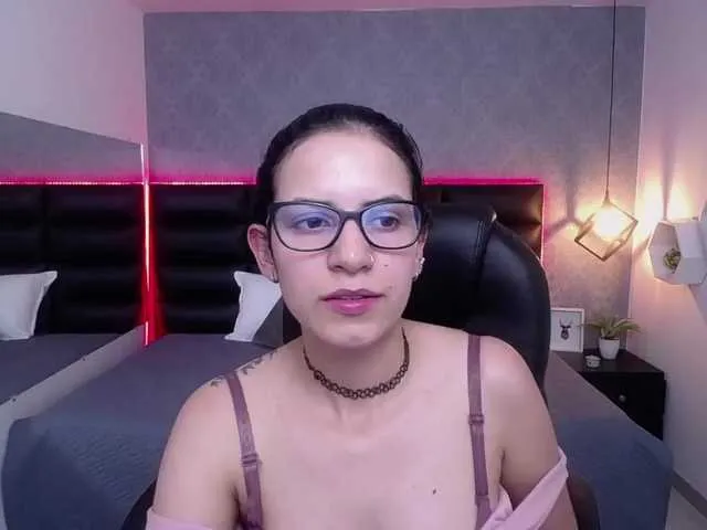 Live sex webcam photo for lau-sanduth #271265135