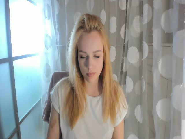 Live sex webcam photo for Manyska5 #271267727