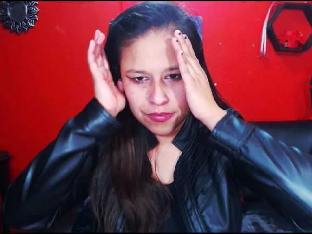 Live sex webcam photo for MEGANDIRTY #271281754