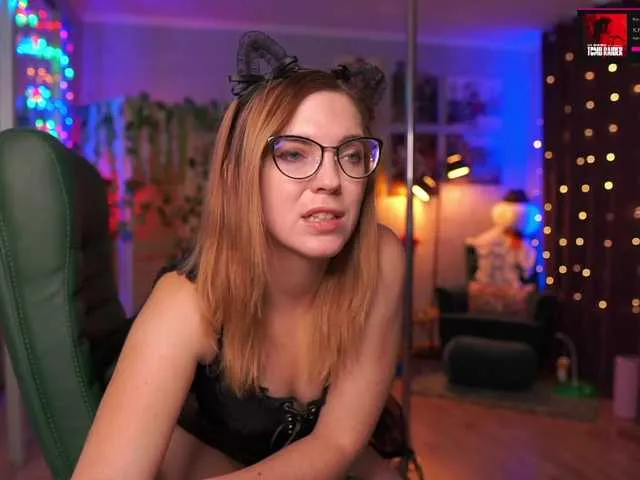 Live sex webcam photo for Foxy-Slut #271273013