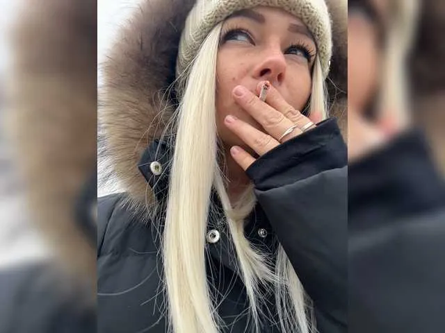 Live sex webcam photo for Kisa-Gav #271276172