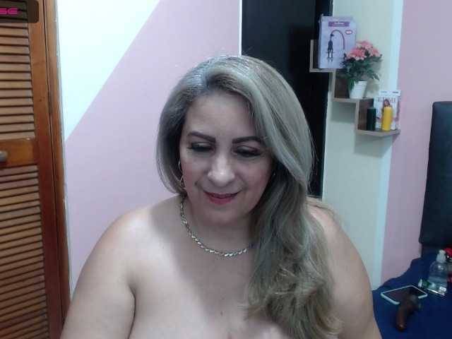 Live sex webcam photo for EelEeNna #271270819