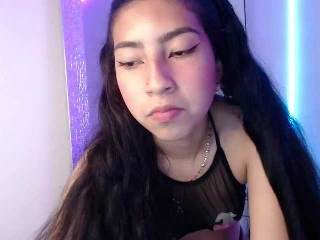 Live sex webcam photo for KHLOE-DM #271277077