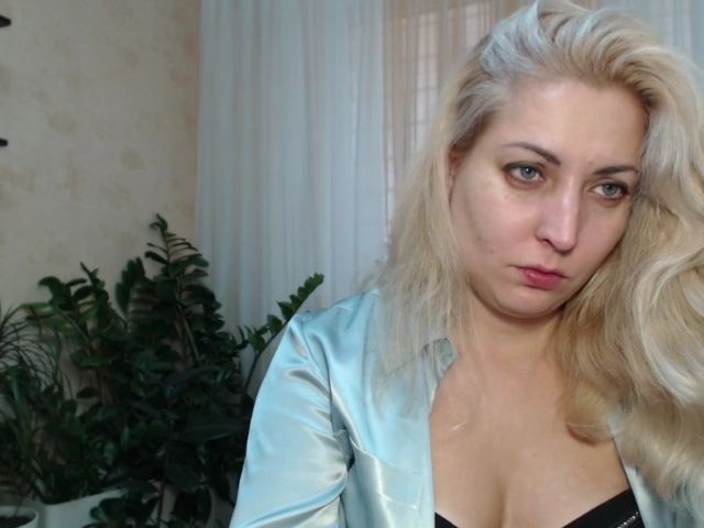 Live sex webcam photo for Mariskakiska #271275530