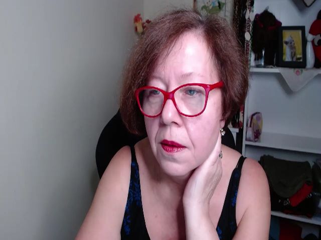 Live sex webcam photo for Adele_69 #271278120