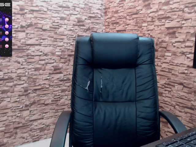 Live sex webcam photo for Lu-baby #271270848