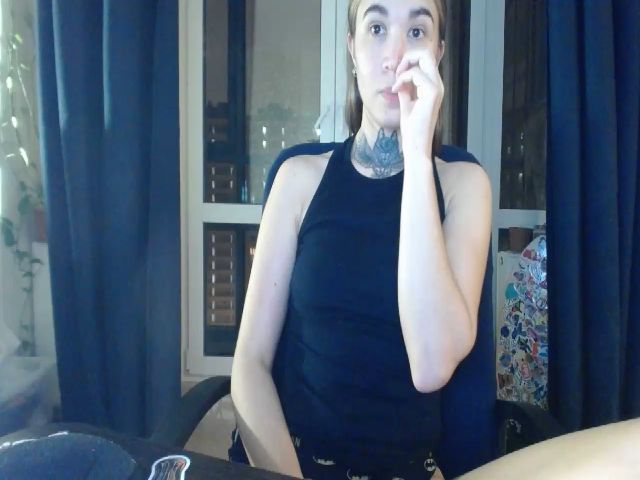 Live sex webcam photo for Angie_Wild #271282649