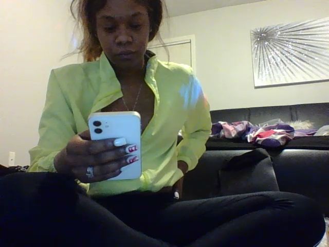 Live sex webcam photo for BeautifulKash #271284114