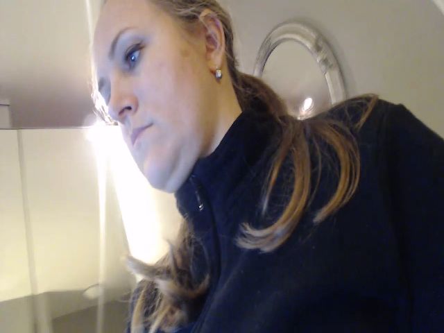 Live sex webcam photo for JustLily #271278738