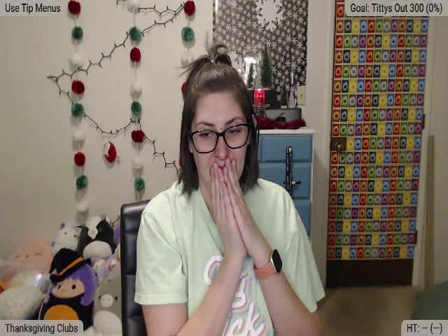 Live sex webcam photo for Violet_Rae_ #271272495