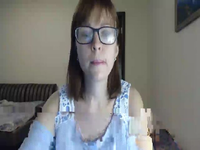 Live sex webcam photo for SmallUniverse #271275300