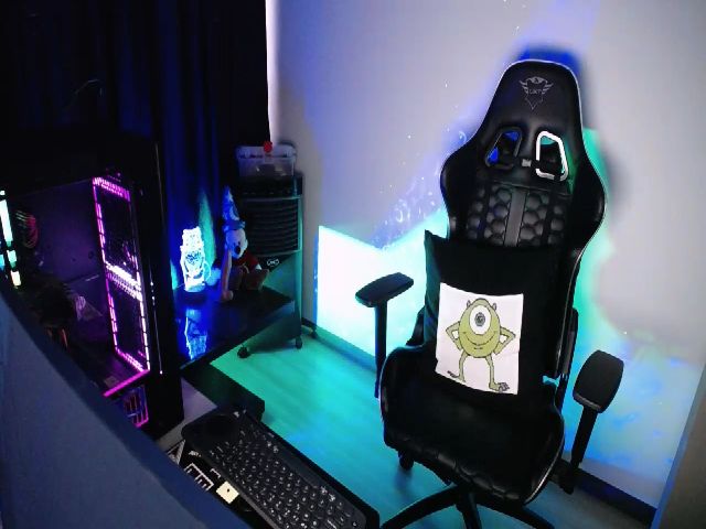 Live sex webcam photo for BiancaMiller #271275755