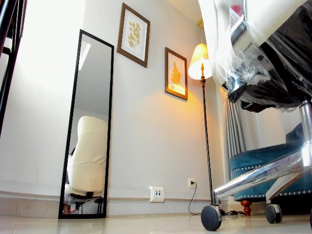 Live sex webcam photo for Ashley_leon_ #271279476