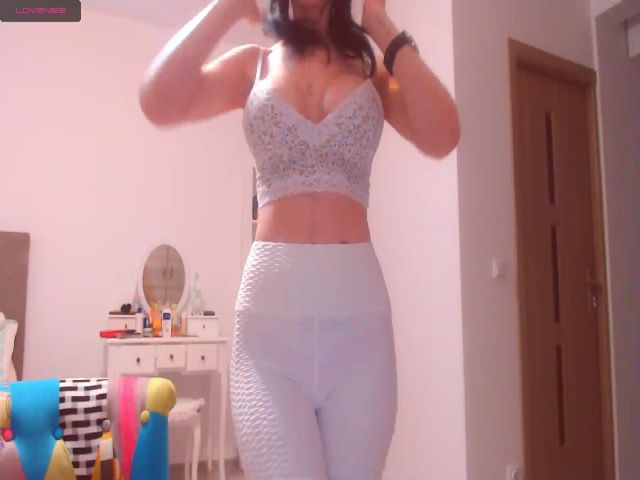 Live sex webcam photo for HotCoffeeGirl #271278514