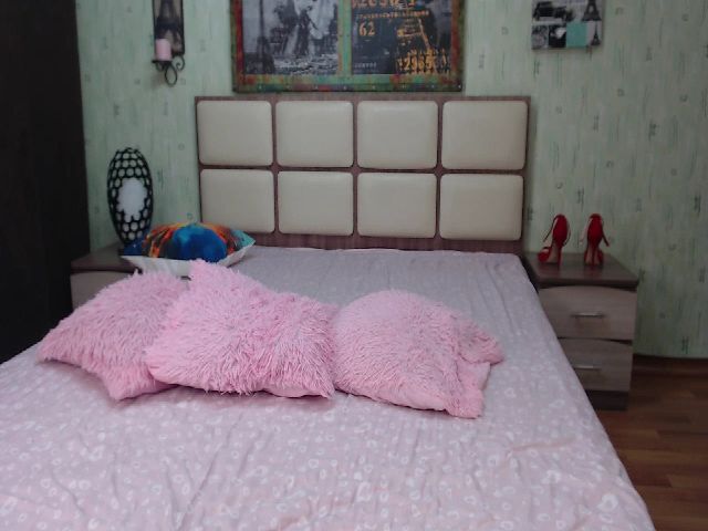 Live sex webcam photo for Hoootmaggie #271282925