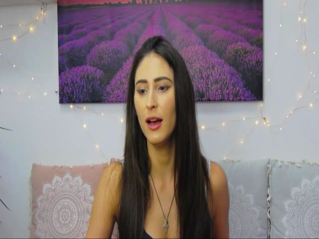 Live sex webcam photo for MaraW #271278817