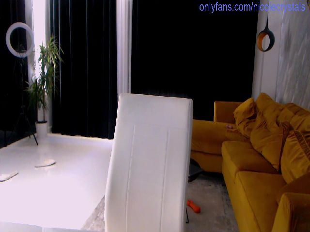 Live sex webcam photo for NicoleCrystal #271279833