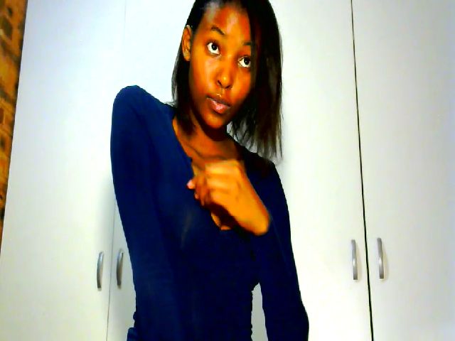 Live sex webcam photo for Chloeross18 #271279725