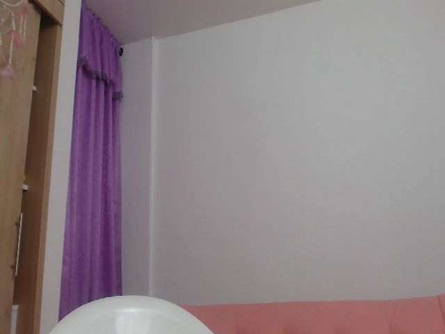 Live sex webcam photo for Bonnie_kiut #271284424